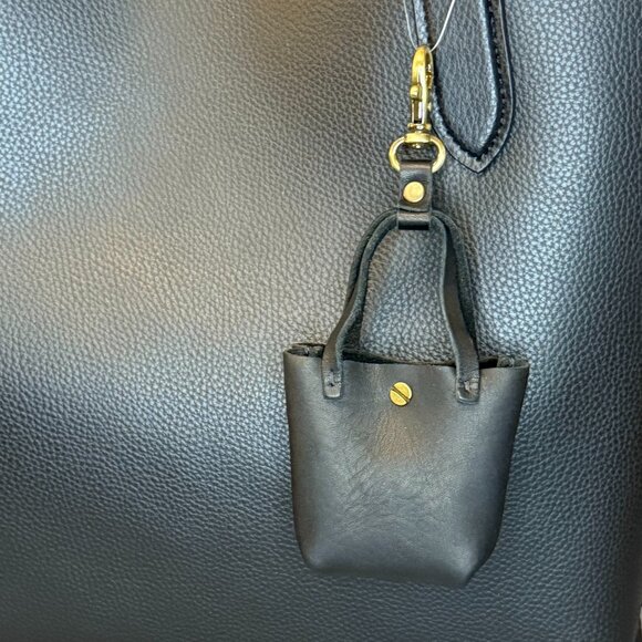 Portland Leather, Teeny Tiny Tote Keychain, Black (smooth), NWOT - Picture 1 of 4